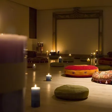 Отель Agua Viva Eco H Wellness Кастро-Урдиалес