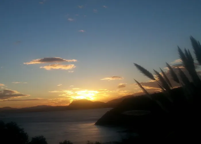 Agua Viva Eco H Wellness Отель Кастро-Урдиалес