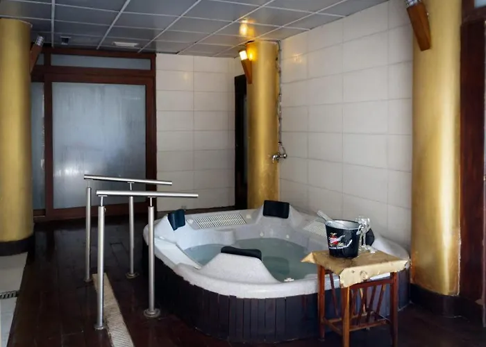 Agua Viva Eco H Wellness Отель Кастро-Урдиалес