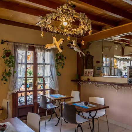 Agua Viva Eco H Wellness فندق كاسترو أورديالس